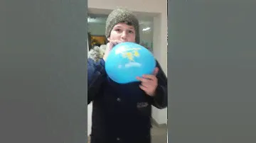 Друг вдыхает гелий! Угар! Прикол! Смотреть всем!
